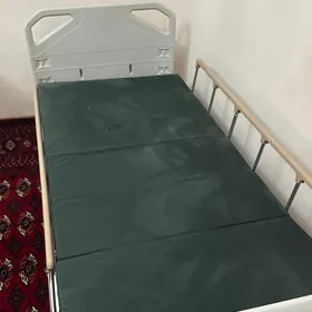 Krowat/кровать