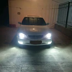 Infiniti I30 2000