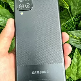Samsung m12