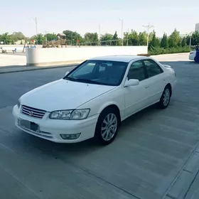 Toyota Camry 2000