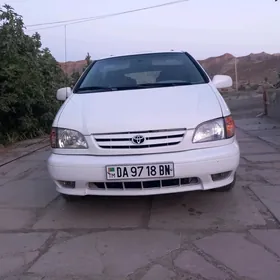 Toyota Sienna 2002