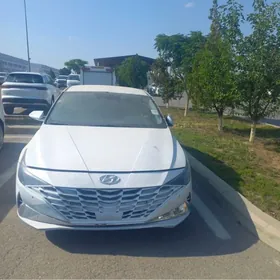 Hyundai Elantra 2021