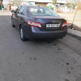 Toyota Camry 2011