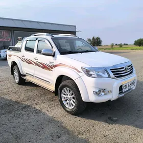 Toyota Hilux 2014