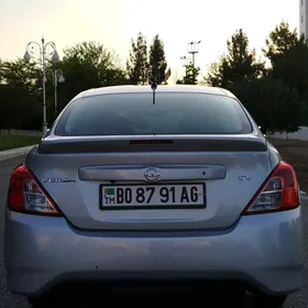 Nissan Versa 2018