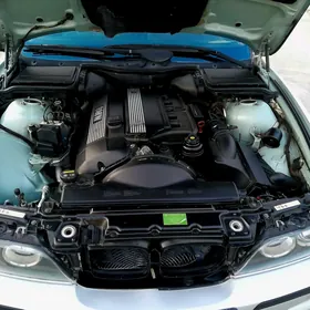 BMW 530 2003