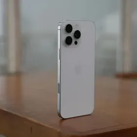 iPhone 16 pro 256gb