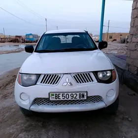Mitsubishi L200 2007