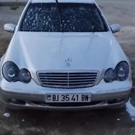 Mercedes-Benz C-Class 2001