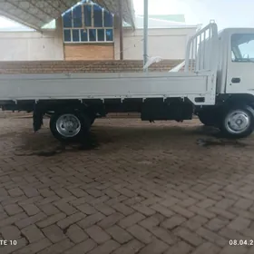 Isuzu Elf 2002