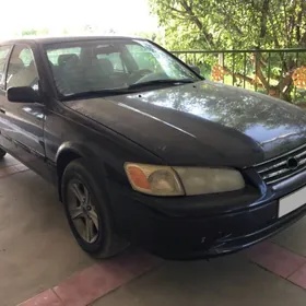 Toyota Camry 1998