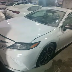Toyota Camry 2020
