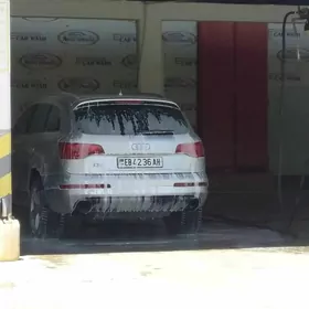 Audi Q7 2012
