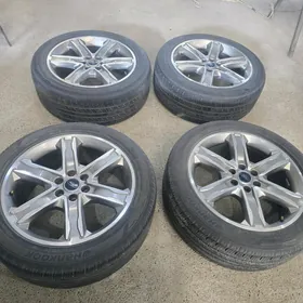 ford tekery 285/45,22