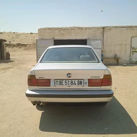 BMW 525 1990