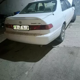 Toyota Camry 1999