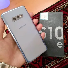 Samsung S10e 8/128Gb