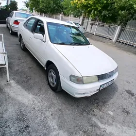 Nissan Sunny 1996