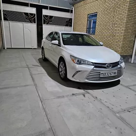 Toyota Camry 2017
