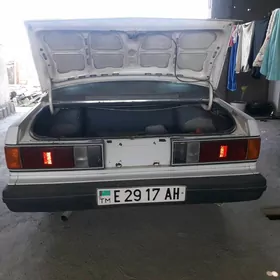 Nissan Bluebird 1989