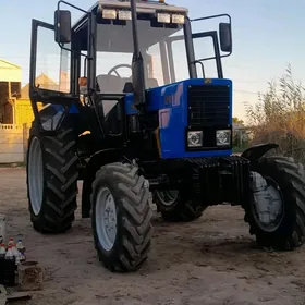 MTZ 82 2012