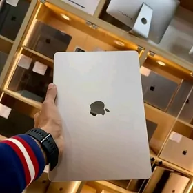 Macbook Air M4 2025/16Gb/256Gb