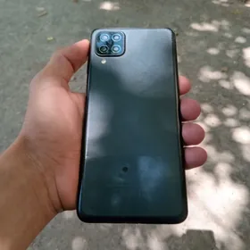 Samsung A12