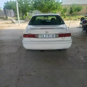 Toyota Camry 1997