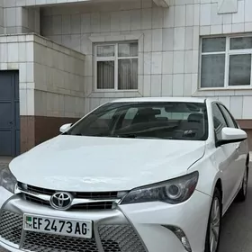 Toyota Camry 2017