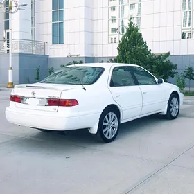 Toyota Camry 2000