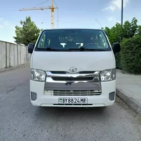 Toyota Hiace 2020