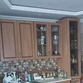 Распродаю