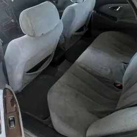 Mitsubishi Diamante 1995