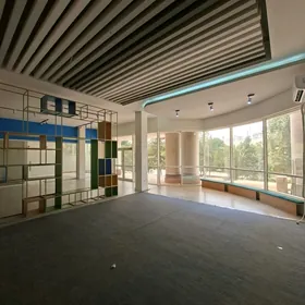 Arenda ofis 300 kw 1 et zdanýa