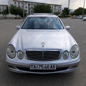 Mercedes-Benz E320 2003