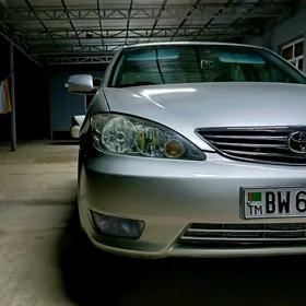 Toyota Camry 2004