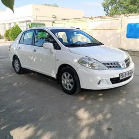 Nissan Versa 2010