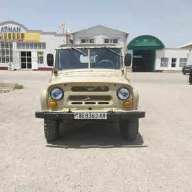 UAZ 469 1990