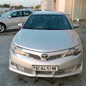 Toyota Camry 2013
