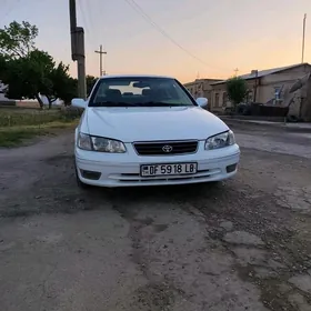 Toyota Camry 2001