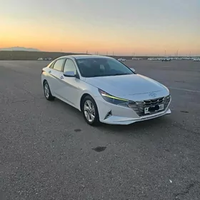 Hyundai Elantra 2021