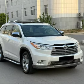 Toyota Highlander 2016