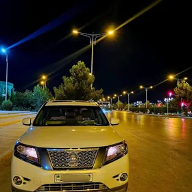 Nissan Pathfinder 2013