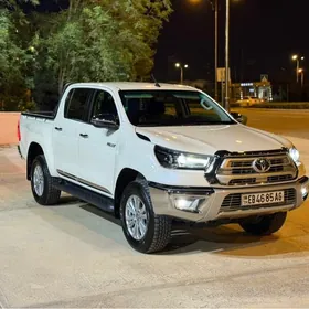 Toyota Hilux 2022
