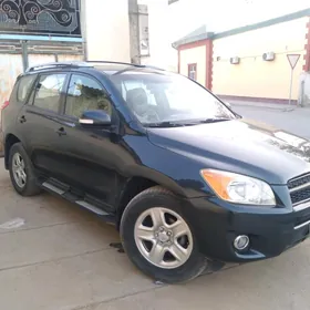 Toyota RAV4 2010