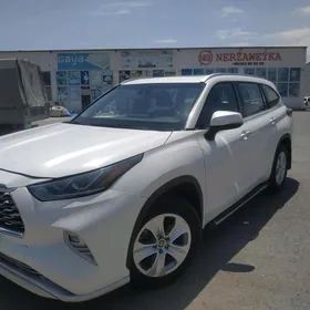Toyota Highlander 2022