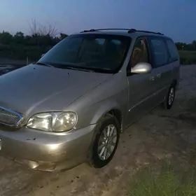 Kia Carnival 2000