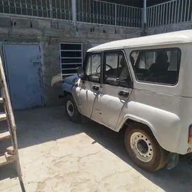 UAZ 469 2000