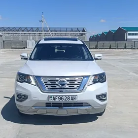 Nissan Pathfinder 2020