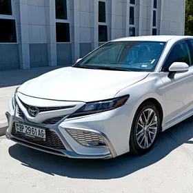 Toyota Camry 2022